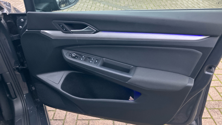 Volkswagen Golf 1.5 TSI Life 5dr Petrol Hatchback